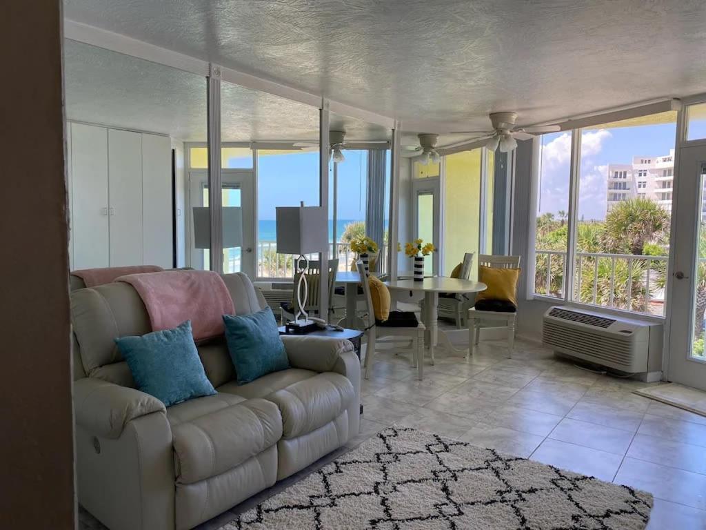 Beach Blessed - Sea View At Symphony Beach Club Ormond Beach Exteriör bild